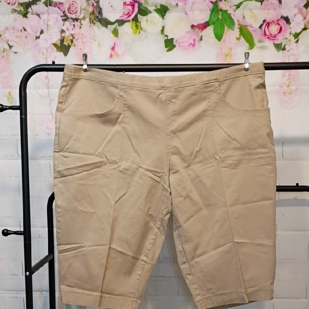 Women's Tan Shorts